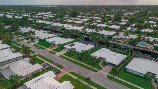 1111 SW Pepperridge Terrace, Boca Raton, FL 33486