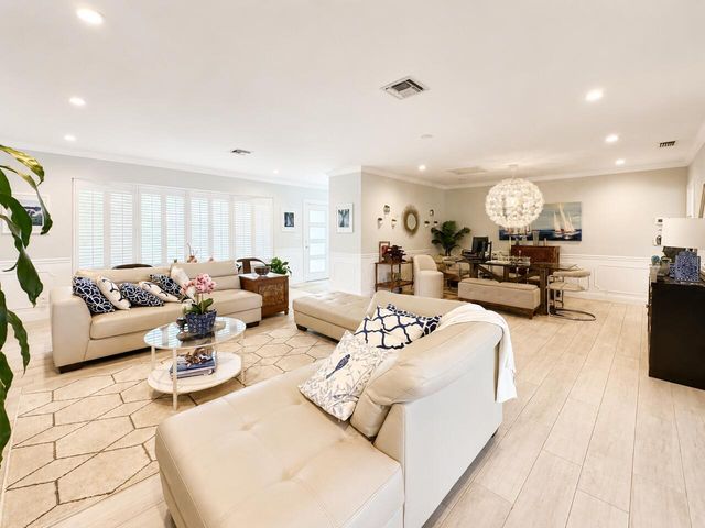 1111 SW Pepperridge Terrace, Boca Raton, FL 33486