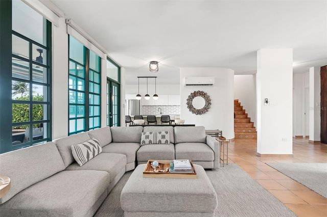 70 CALLE ARRECIFE, Dorado, PR 00646