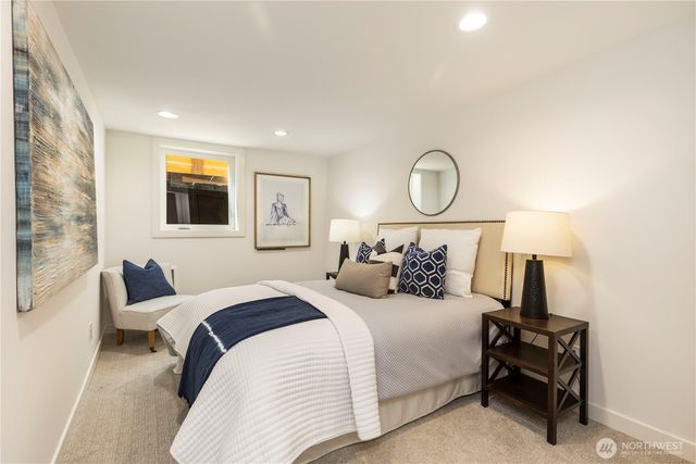 828 NE 95th Street, Seattle, WA 98115