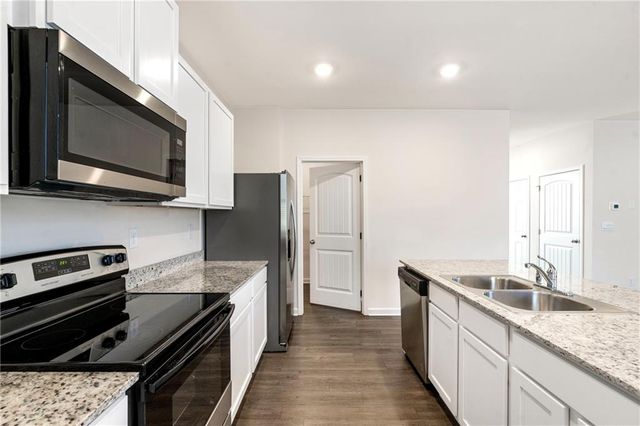 296 Walnut Grove Way, Pendergrass, GA 30567