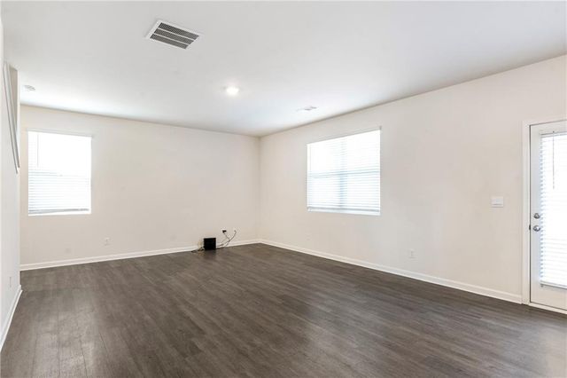 296 Walnut Grove Way, Pendergrass, GA 30567