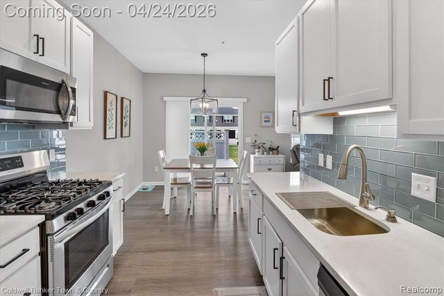 454 Maple Cove Circle 19, Saline, MI 48176