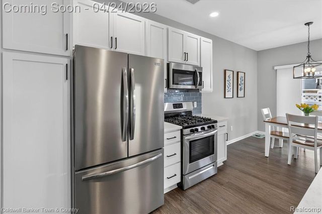 454 Maple Cove Circle 19, Saline, MI 48176