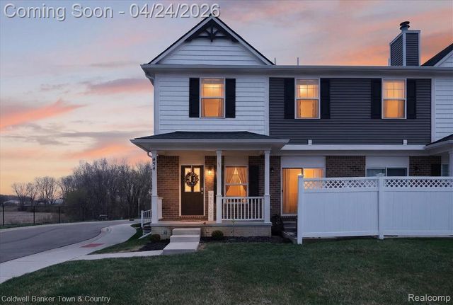454 Maple Cove Circle 19, Saline, MI 48176