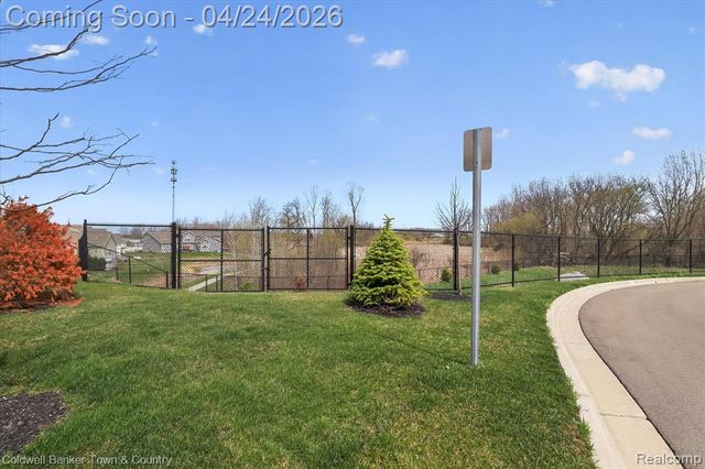 454 Maple Cove Circle 19, Saline, MI 48176