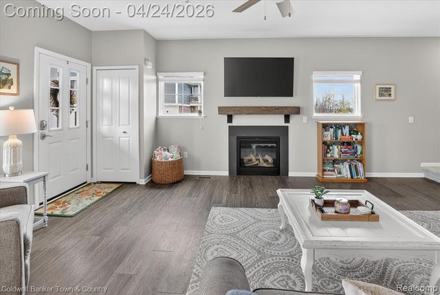 454 Maple Cove Circle 19, Saline, MI 48176
