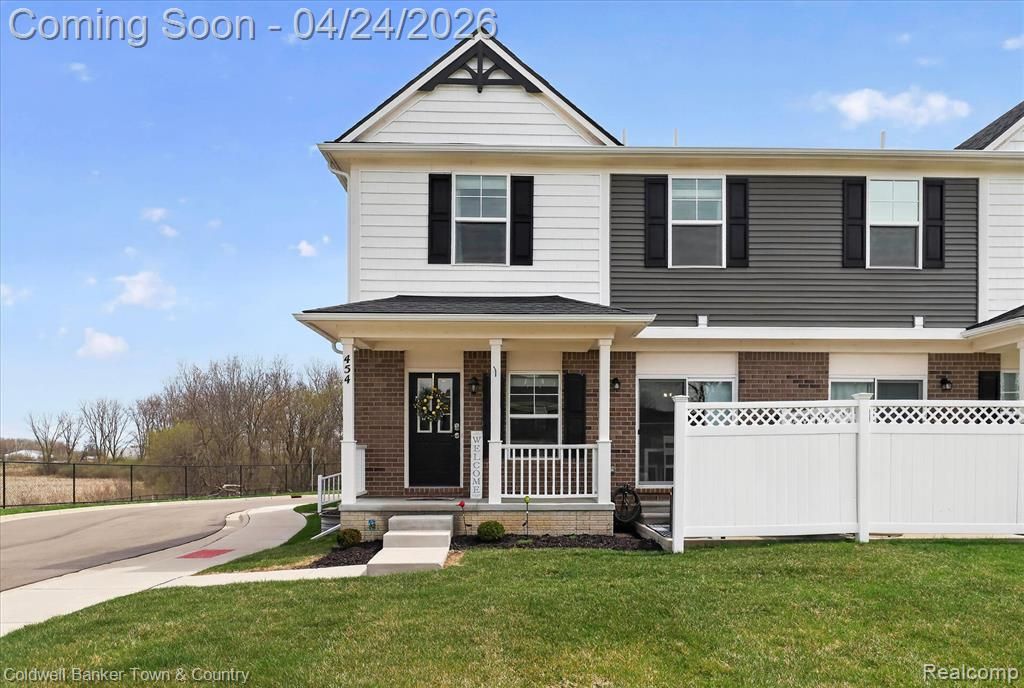454 Maple Cove Circle 19, Saline, MI 48176