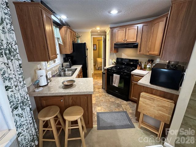 108 Hummingbird Circle, New London, NC 28127