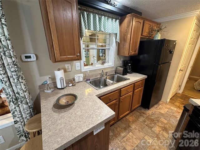 108 Hummingbird Circle, New London, NC 28127