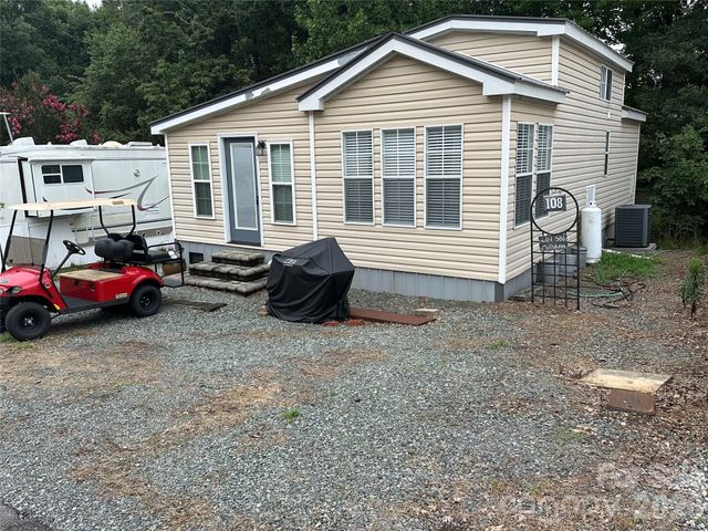 108 Hummingbird Circle, New London, NC 28127