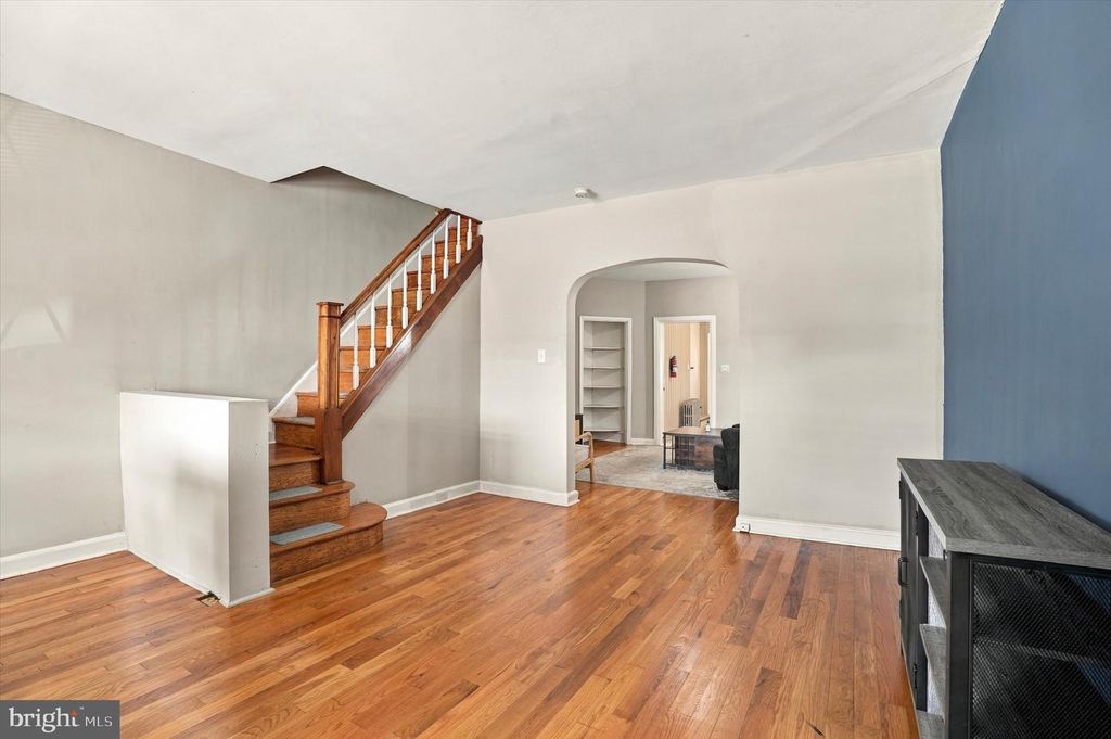 117 W WOOD ST, Norristown, PA 19401 — photo 3
