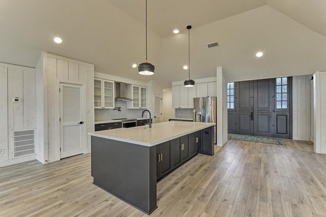 14696 Diamondhead S, Conroe, TX 77356