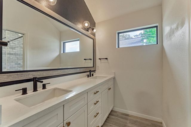 14696 Diamondhead S, Conroe, TX 77356