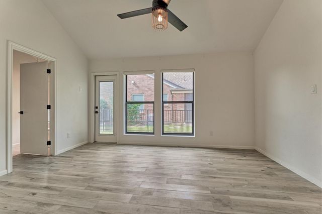 14696 Diamondhead S, Conroe, TX 77356