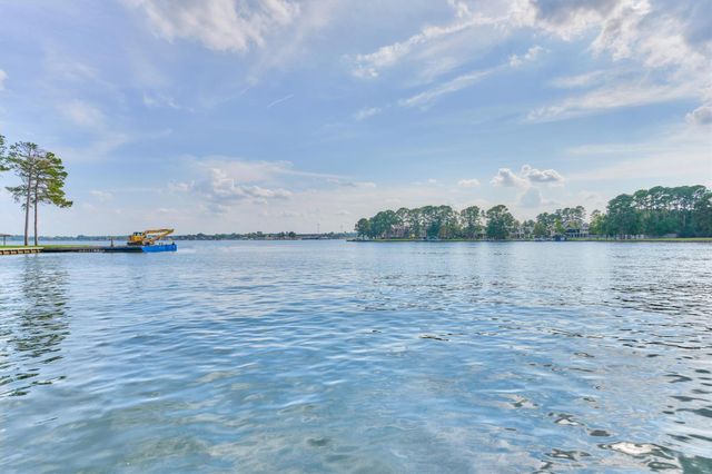 14696 Diamondhead S, Conroe, TX 77356