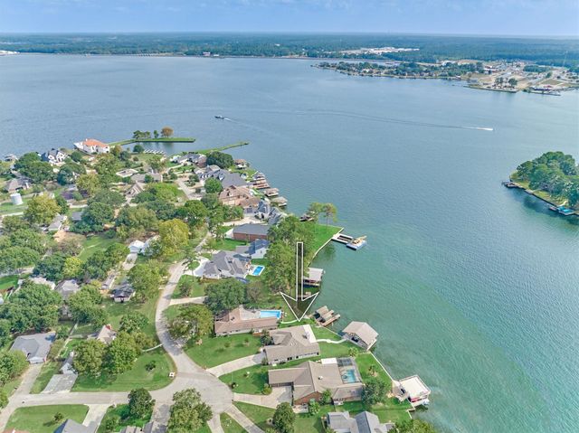 14696 Diamondhead S, Conroe, TX 77356