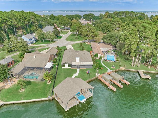 14696 Diamondhead S, Conroe, TX 77356