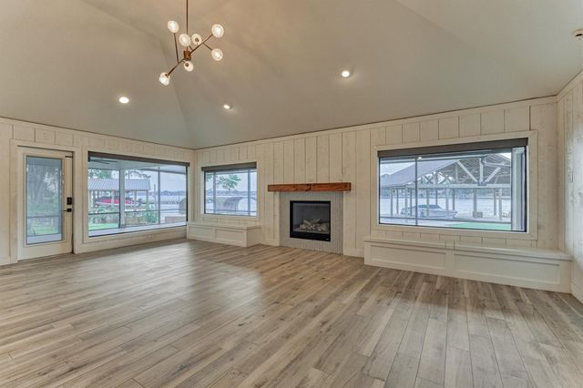 14696 Diamondhead S, Conroe, TX 77356