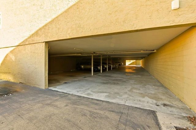 4777 Seminole Dr 116, San Diego, CA 92115