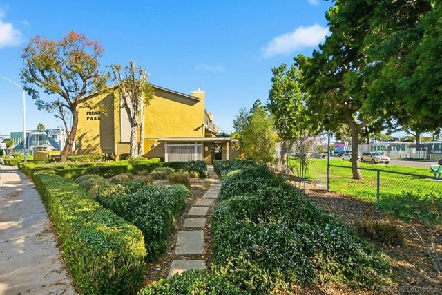 4777 Seminole Dr 116, San Diego, CA 92115