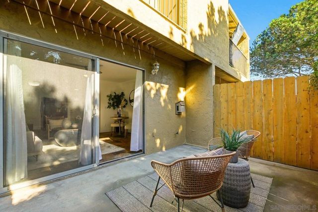 4777 Seminole Dr 116, San Diego, CA 92115