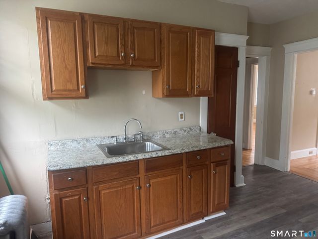 297 Park Street 2C, West Haven, CT 06516