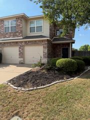 6837 Waterhill Lane, Fort Worth, TX 76179