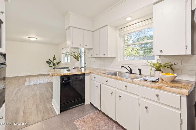 211 Firmin Drive, Lafayette, LA 70503