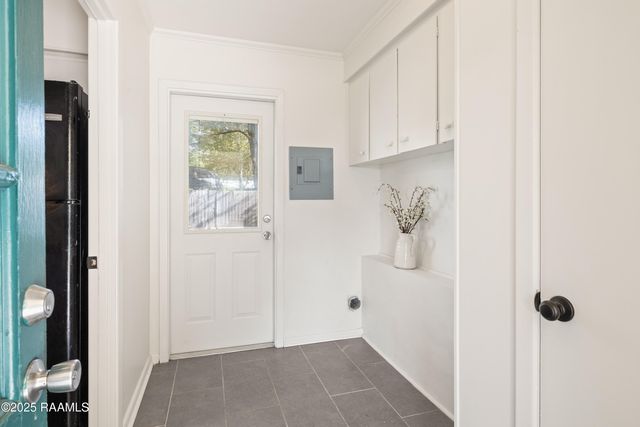 211 Firmin Drive, Lafayette, LA 70503