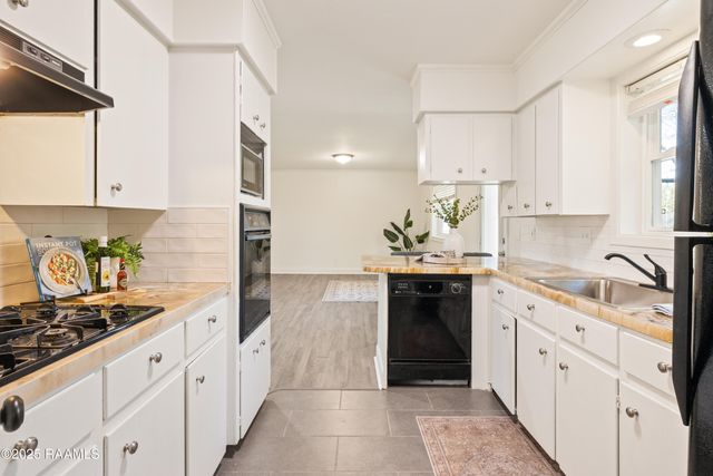 211 Firmin Drive, Lafayette, LA 70503