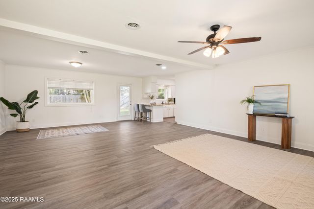 211 Firmin Drive, Lafayette, LA 70503