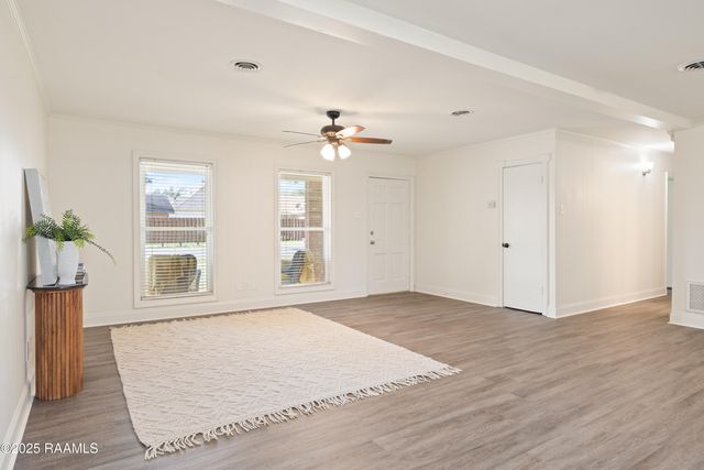 211 Firmin Drive, Lafayette, LA 70503