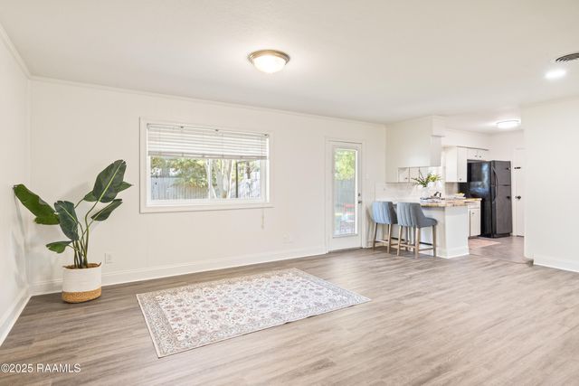 211 Firmin Drive, Lafayette, LA 70503