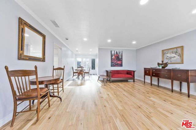 1926 Hauser Boulevard, Los Angeles, CA 90016