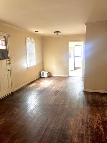 955 BONNIE ST, Memphis, TN 38122