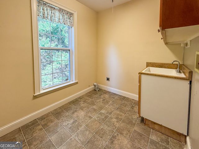 401 Pointe Willow Drive, Cleveland, GA 30528