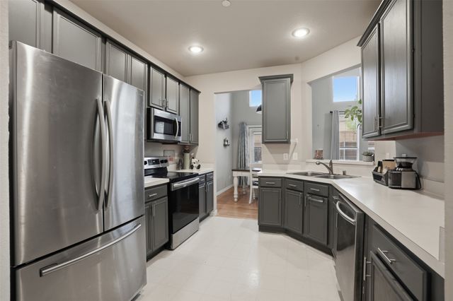 7033 Brentdale Lane, Plano, TX 75025