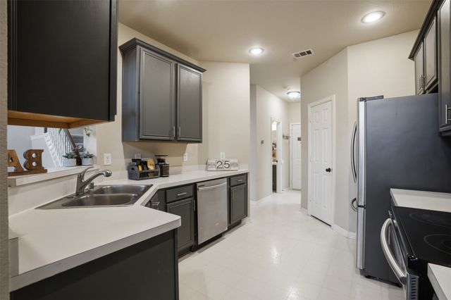 7033 Brentdale Lane, Plano, TX 75025