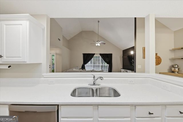 139 Royal Way, Mcdonough, GA 30252