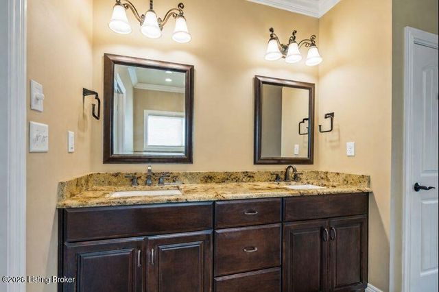 1404 Mulligan Dr, Fisherville, KY 40023