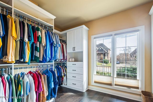 1404 Mulligan Dr, Fisherville, KY 40023