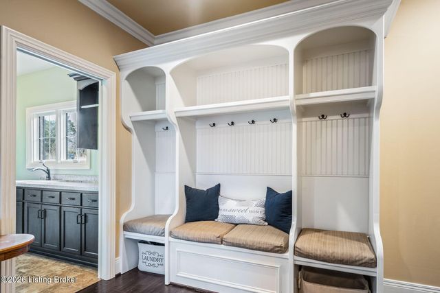 1404 Mulligan Dr, Fisherville, KY 40023