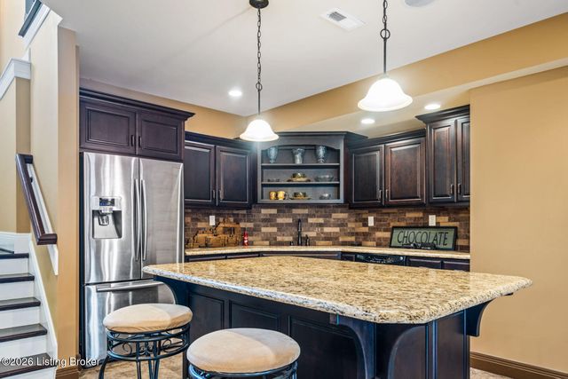 1404 Mulligan Dr, Fisherville, KY 40023