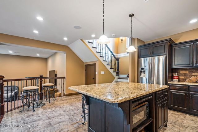 1404 Mulligan Dr, Fisherville, KY 40023