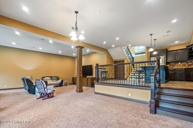 1404 Mulligan Dr, Fisherville, KY 40023