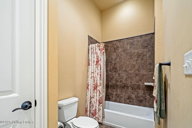 1404 Mulligan Dr, Fisherville, KY 40023