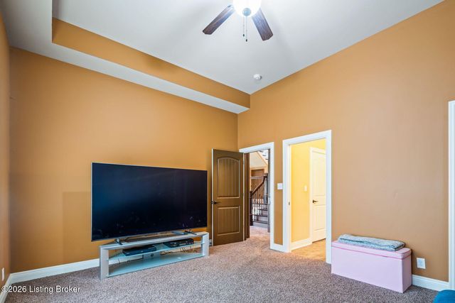 1404 Mulligan Dr, Fisherville, KY 40023