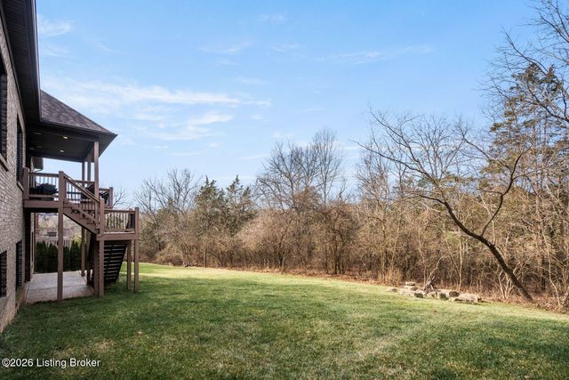 1404 Mulligan Dr, Fisherville, KY 40023