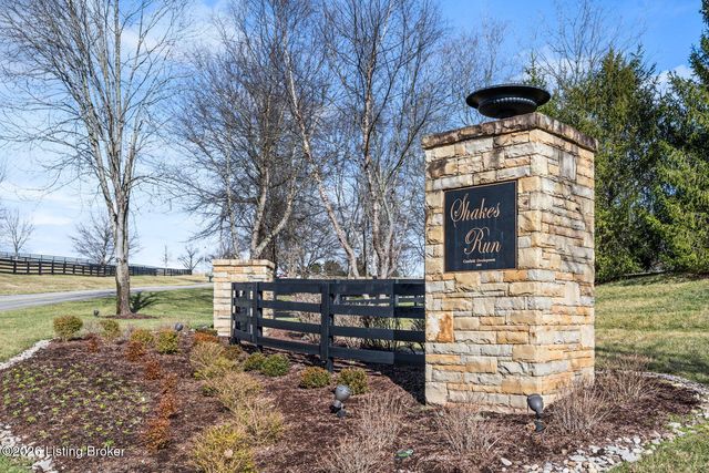 1404 Mulligan Dr, Fisherville, KY 40023